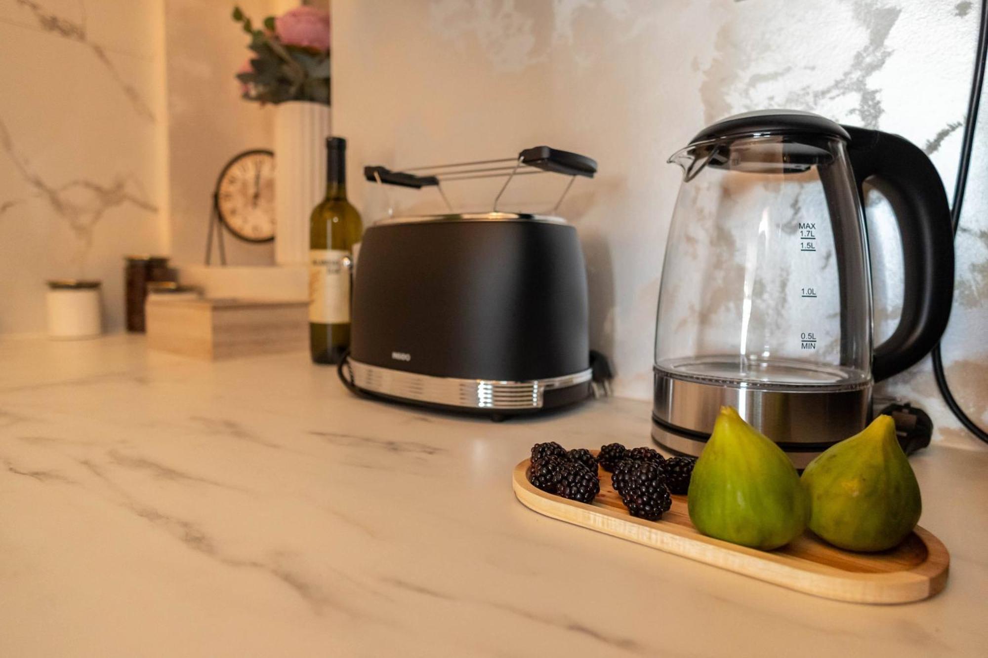 New, Stylish And Spacious Apartment Bratislava Ngoại thất bức ảnh